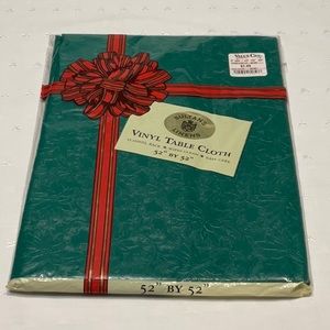 Vintage Vinyl Table Cloth Flannel Back Wipes Clean Easy Care 52” x 52”